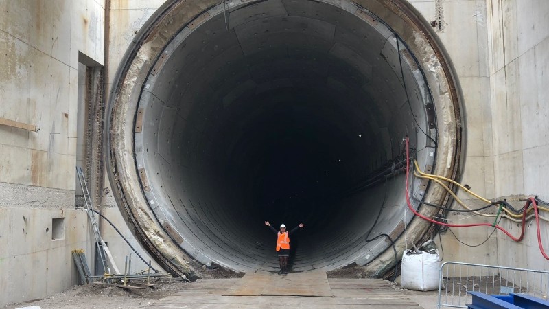 AB in Rdamse baan tunnel bouw