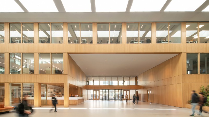 1932 Aiste Rakauskaite Entrancehall II