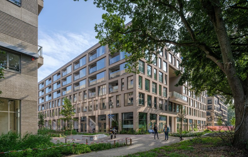 043 De Buurt Ossip