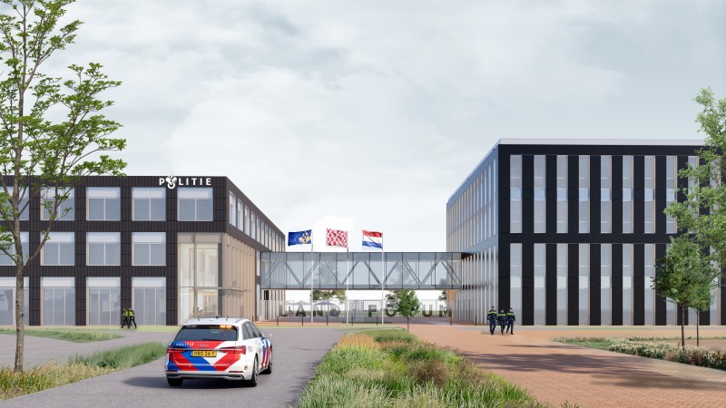 2407 23 DO 903 voorplein hoofdentree