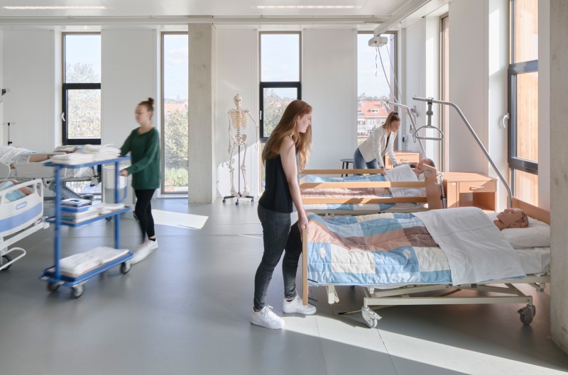 Nova 2 Ronald Tilleman 20200917 0058 small