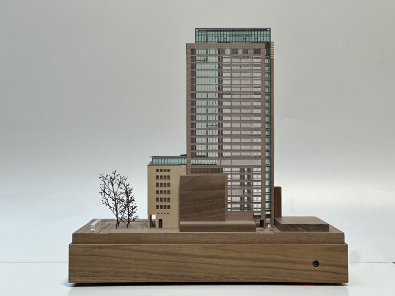 2 2138 Maquette C93 Adam Scales 7337