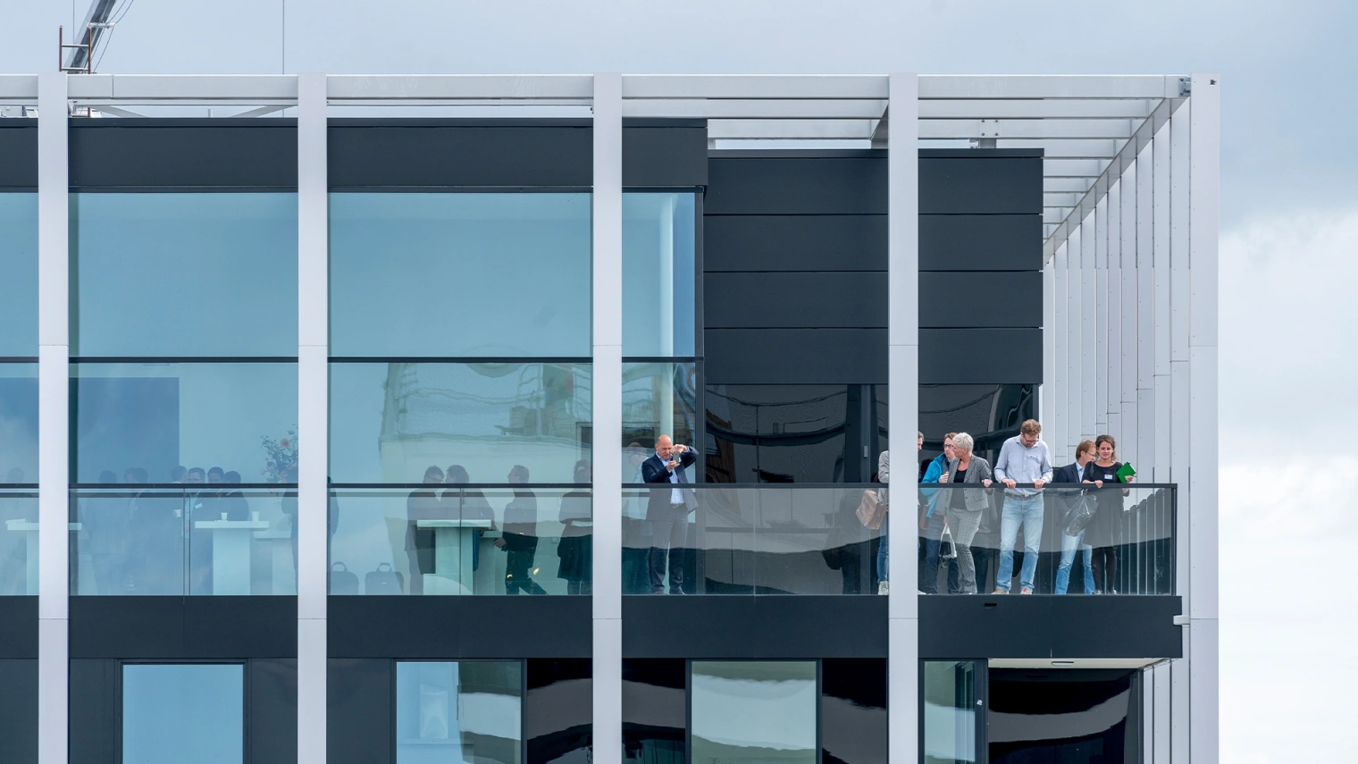 49 B Mine Web Ossip van Duivenbode