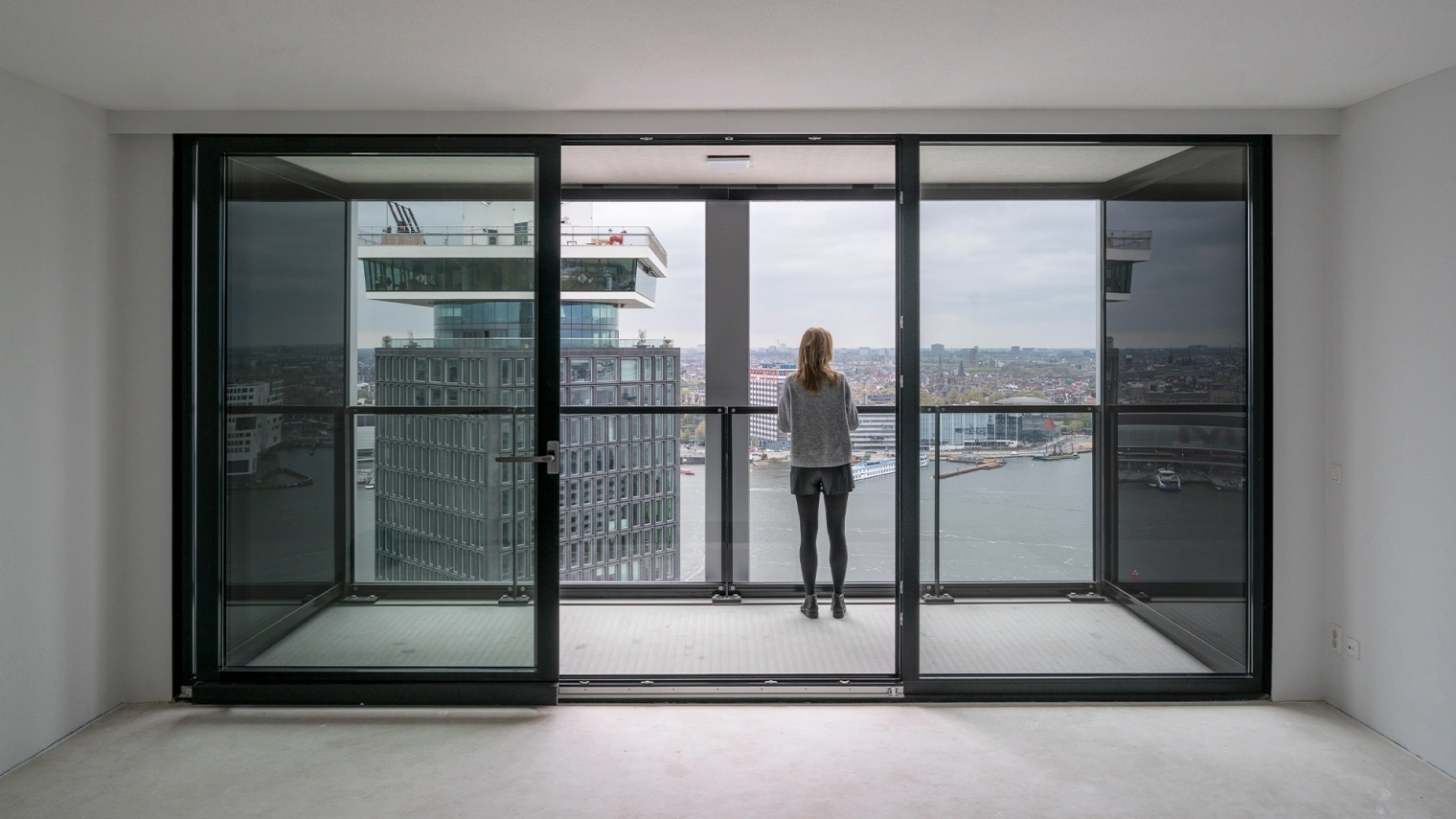 48 B Mine Web Ossip van Duivenbode