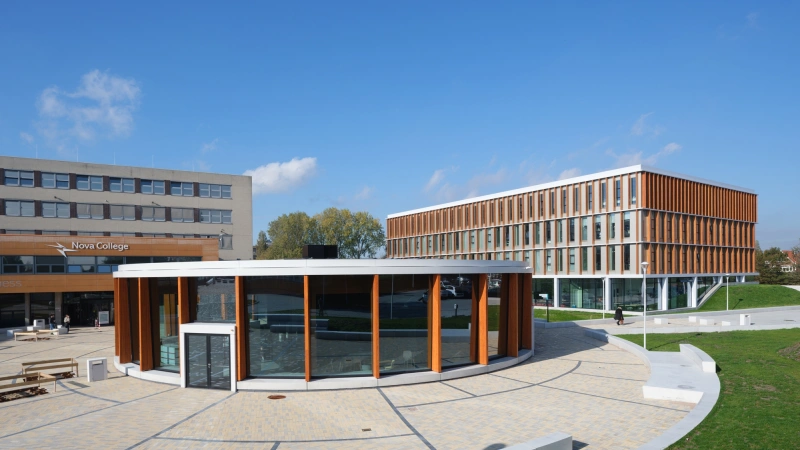 31 Nova College Ossip small