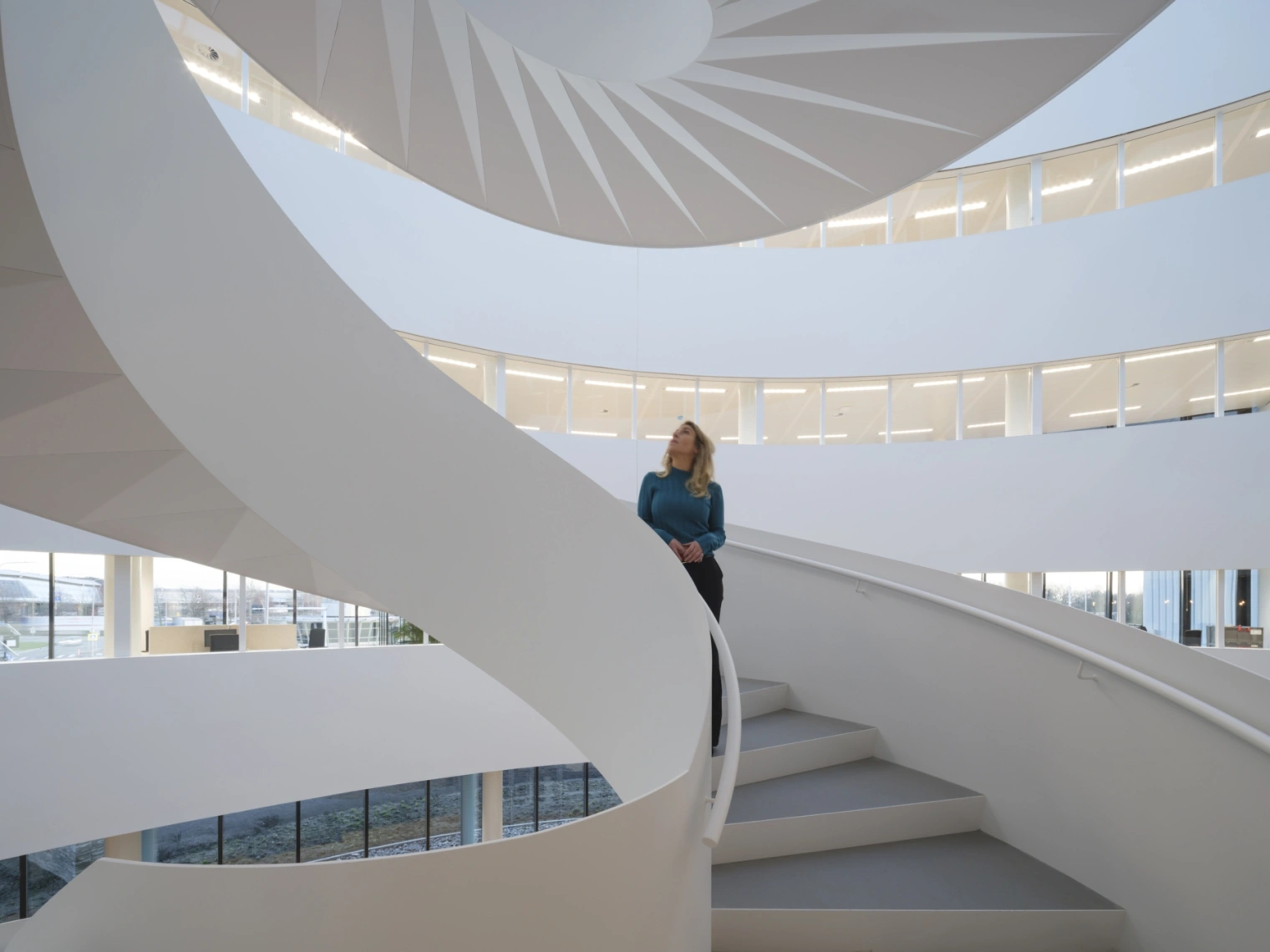 32b Royal Flora Holland Ossip 210406 160320