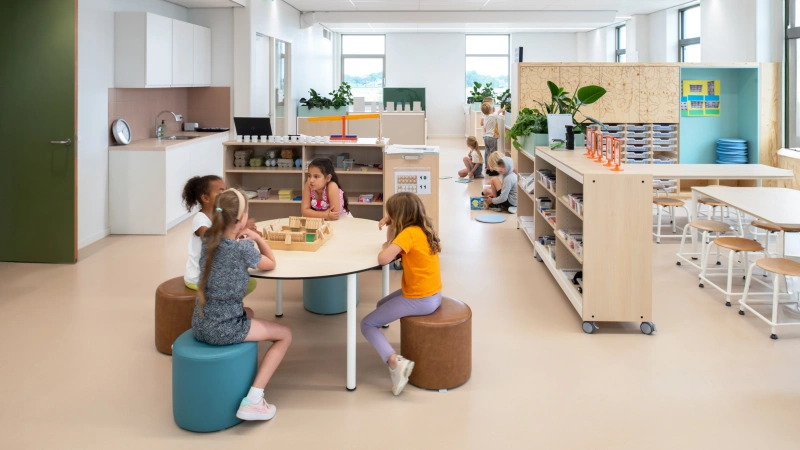 1808 Aiste Rakauskaite 10 web ai