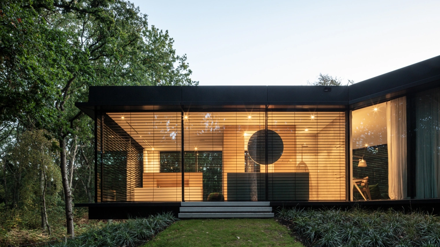 1902 Tim vd Velde Villa A RDNHT9165