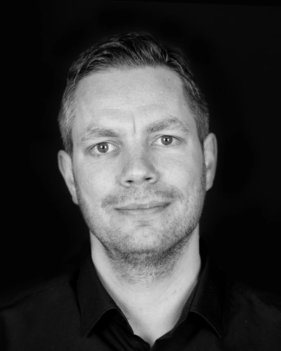 Portret Raymond van Sabben Willem van den Hoed